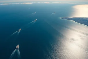 Irã ameaça fechar Estreito de Ormuz e petróleo pode disparar até US$ 100 o barril
